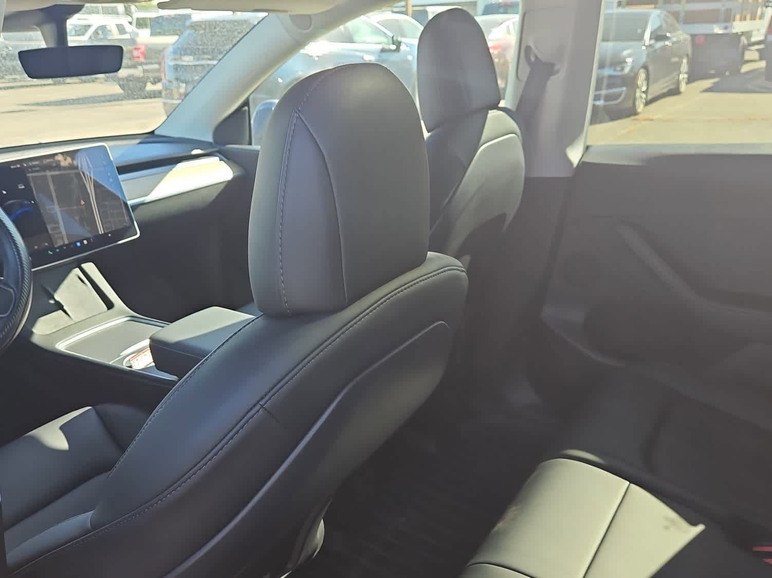 Used 2021 Tesla Model Y Long Range image 12