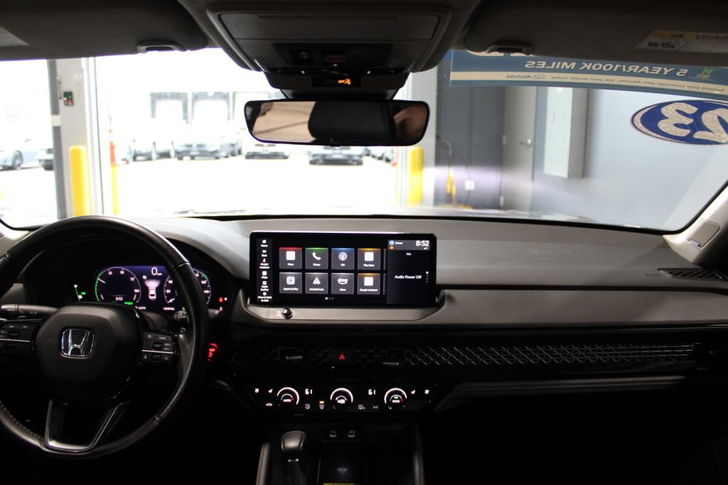 Used 2023 Honda Accord Touring image 12