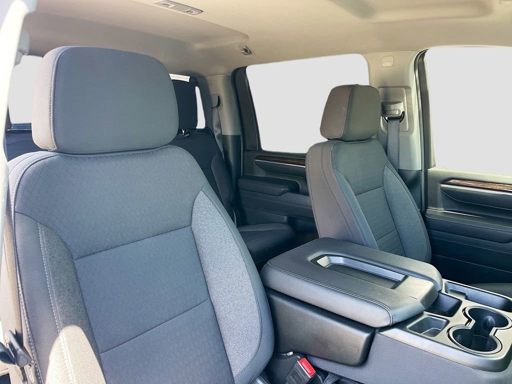 Used 2025 GMC Sierra 2500 SLE w/ SLE Value Package; image 23