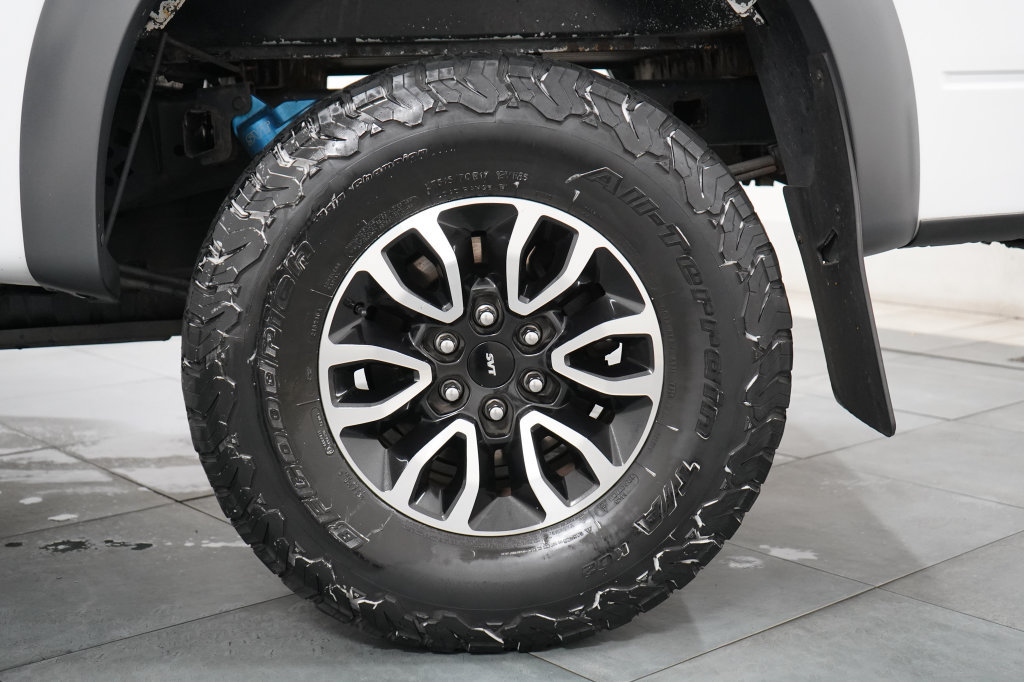 Used 2014 Ford F150 Raptor w/ Equipment Group 801A Luxury AWD/4WD image 38