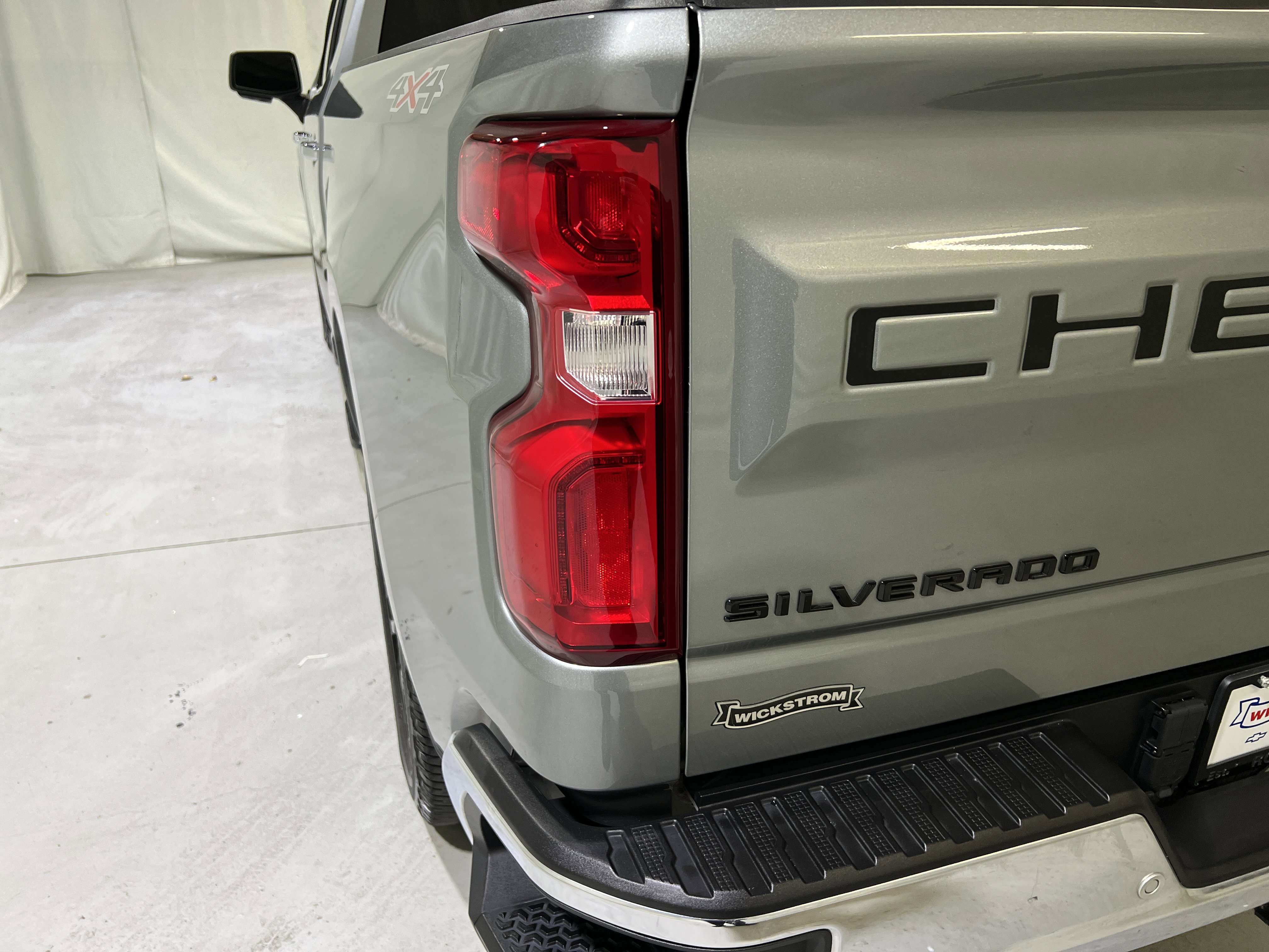 Used 2023 Chevrolet Silverado 1500 LTZ w/ LTZ Premium Package image 10
