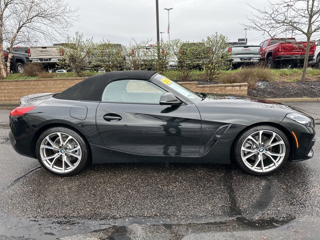 Used 2022 BMW Z4 sDrive30i w/ Convenience Package image 14