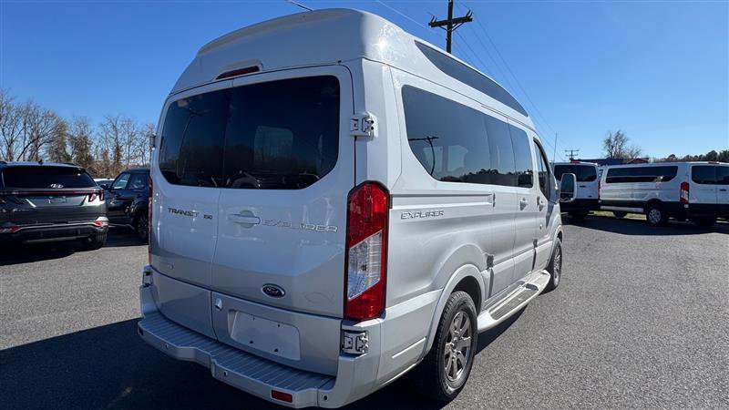 Used 2016 Ford Transit 150 XLT RWD image 25