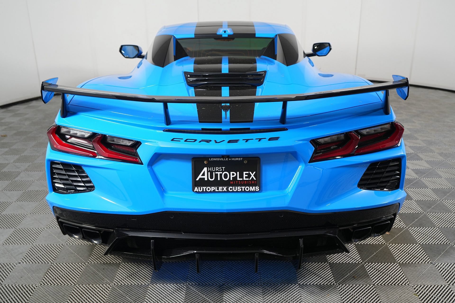 Used 2024 Chevrolet Corvette Stingray Premium Conv w/ Battery Protection Package RWD image 8