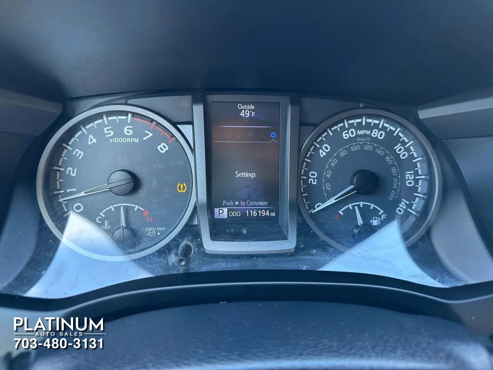 Used 2017 Toyota Tacoma TRD Off-Road image 10