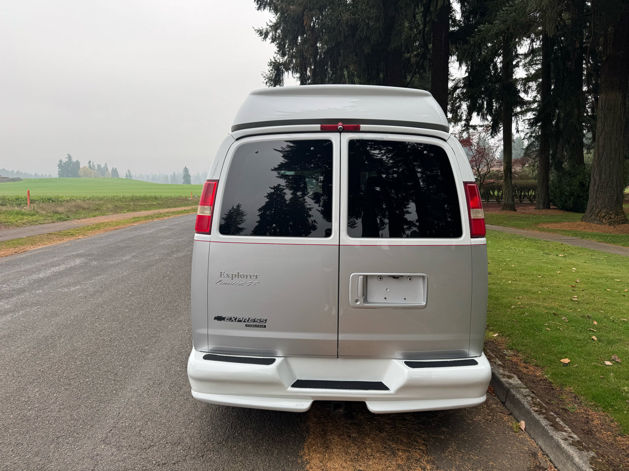 Used 2008 Chevrolet Express 1500 AWD w/ Preferred Equipment Group image 4