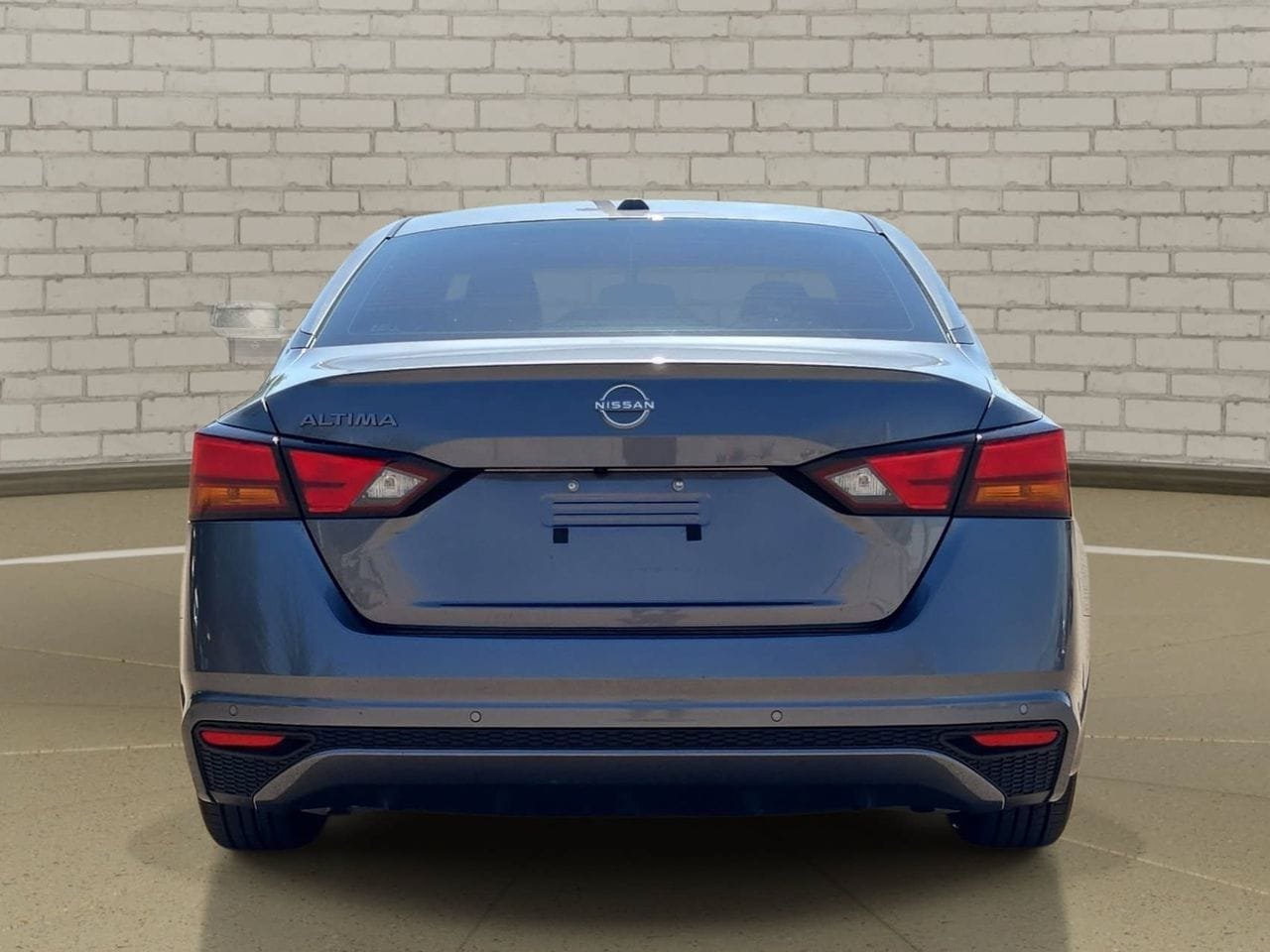 Used 2025 Nissan Altima 2.5 S FWD image 6