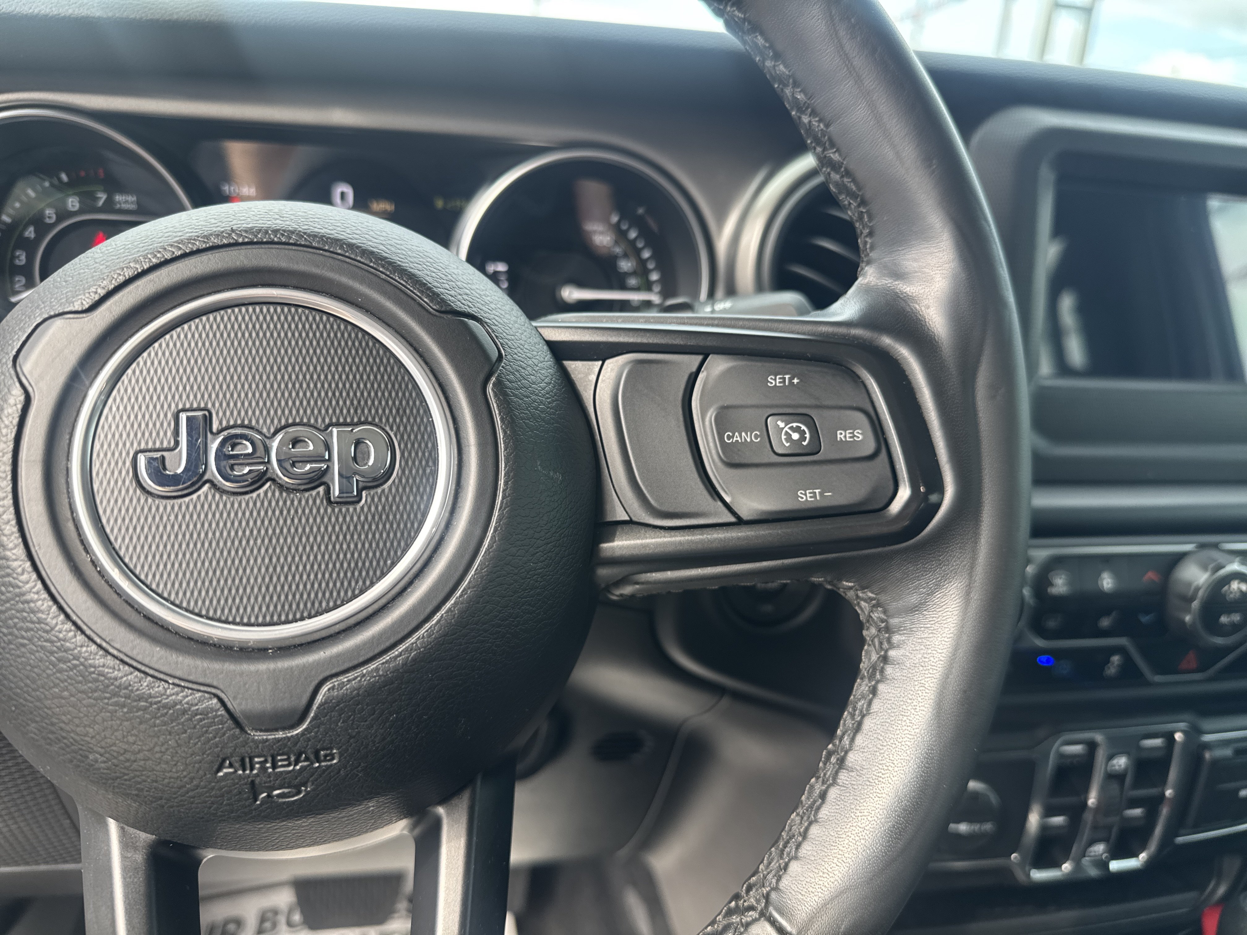 Used 2023 Jeep Wrangler Unlimited w/ Cold Weather Group AWD/4WD image 19