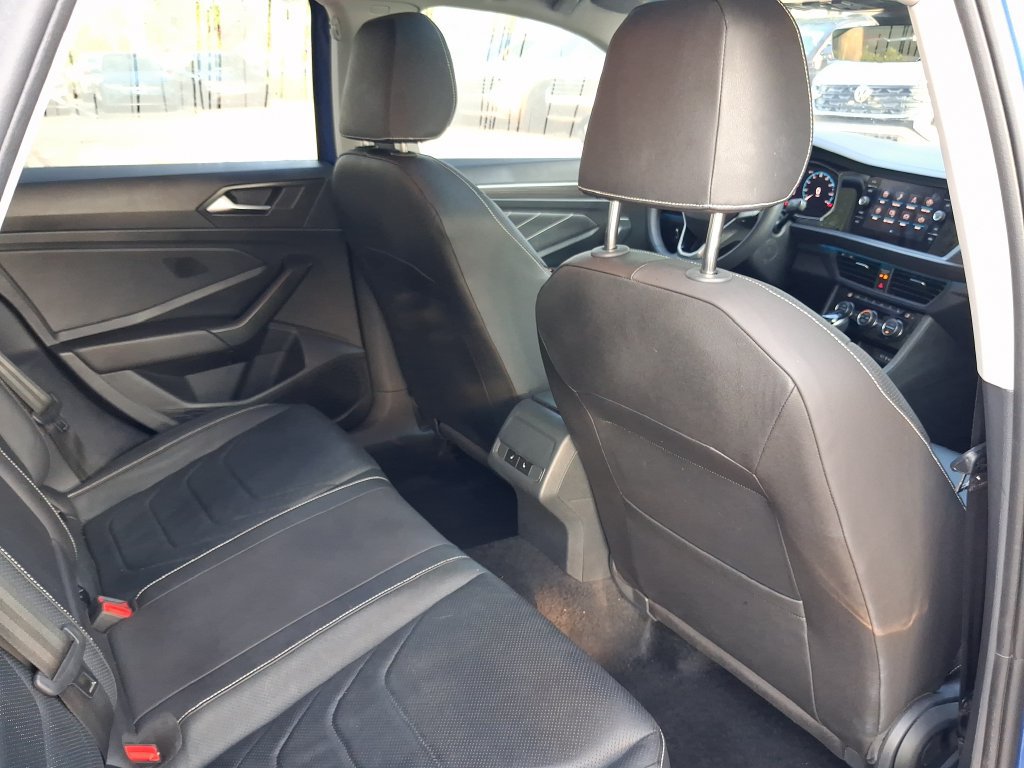 Certified 2024 Volkswagen Jetta SEL FWD image 27