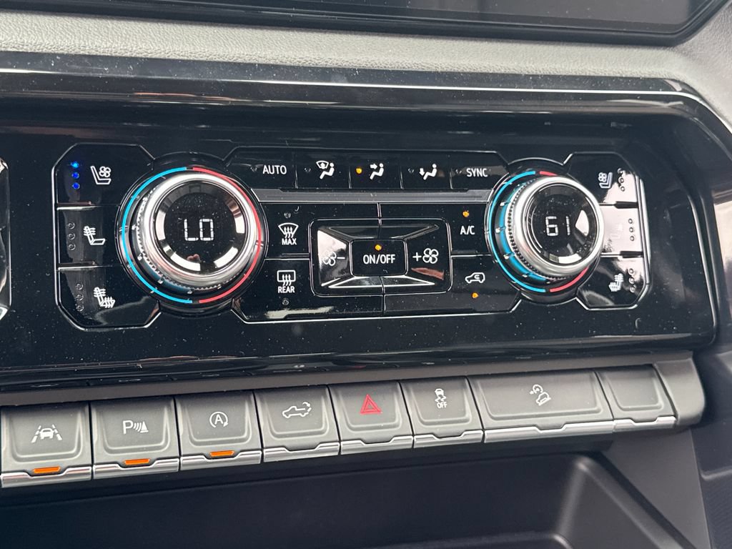 New 2026 GMC Sierra 1500 AT4 w/ AT4 Premium Package AWD/4WD image 19