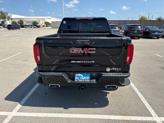 Used 2023 GMC Sierra 1500 AT4 w/ AT4 Premium Package AWD/4WD image 4