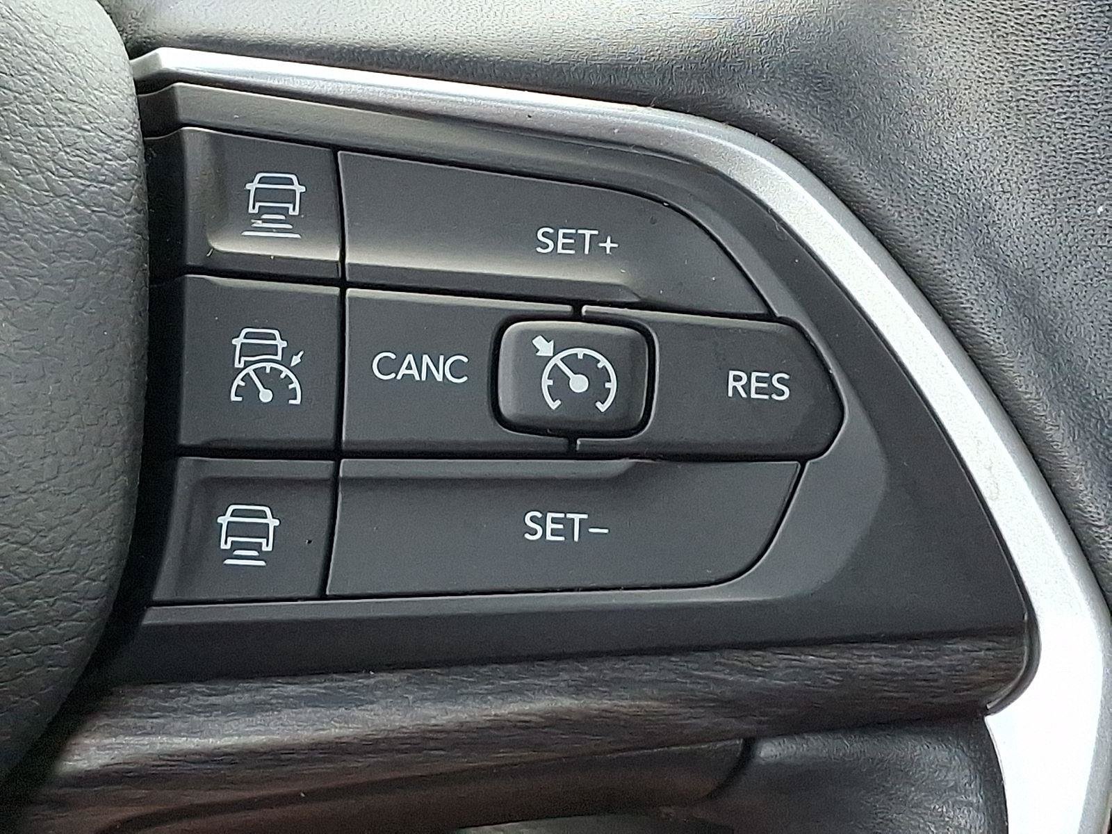 Certified 2021 Jeep Grand Cherokee L Limited AWD/4WD image 25