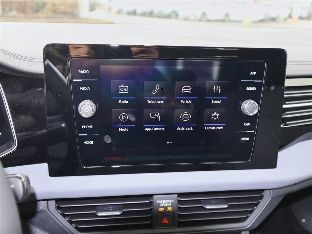 New 2026 Volkswagen Jetta SE FWD image 17