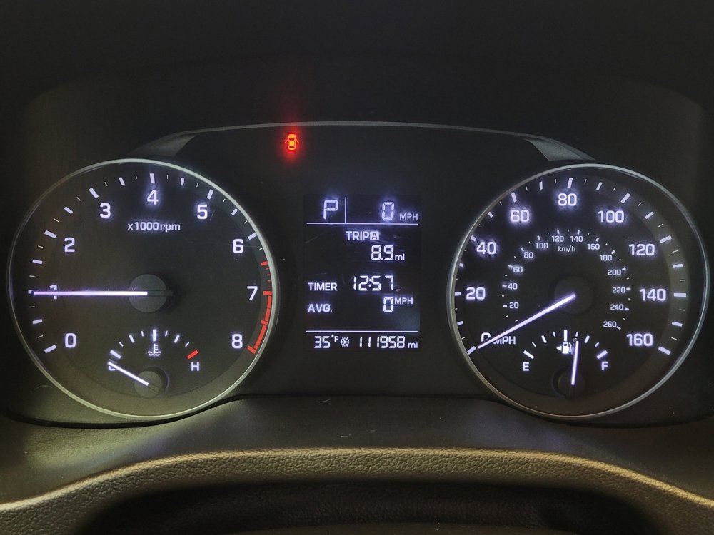 Used 2017 Hyundai Elantra SE image 23