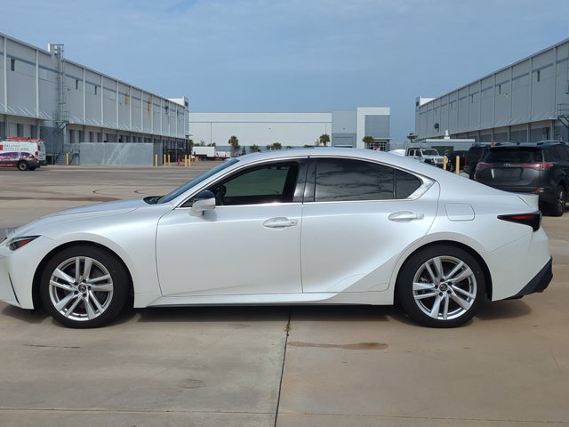 Used 2023 Lexus IS 300 w/ Comfort Package RWD image 8