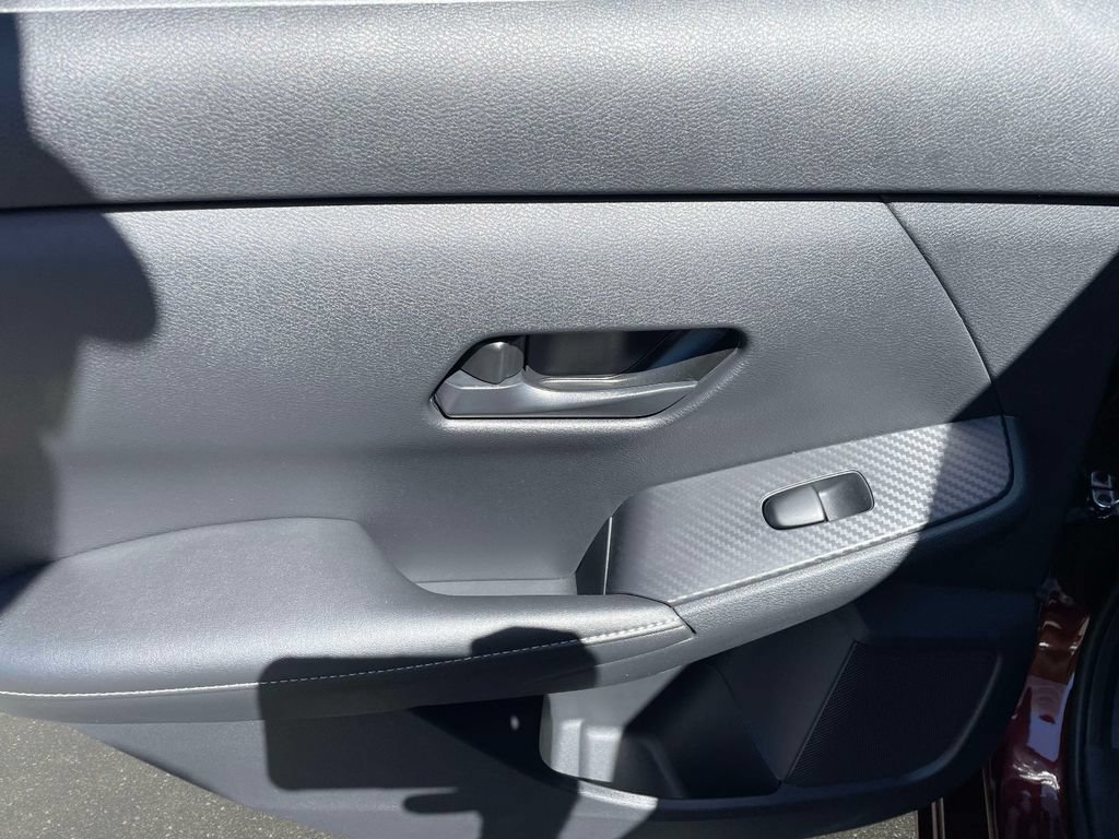 Used 2024 Nissan Sentra SV FWD image 15