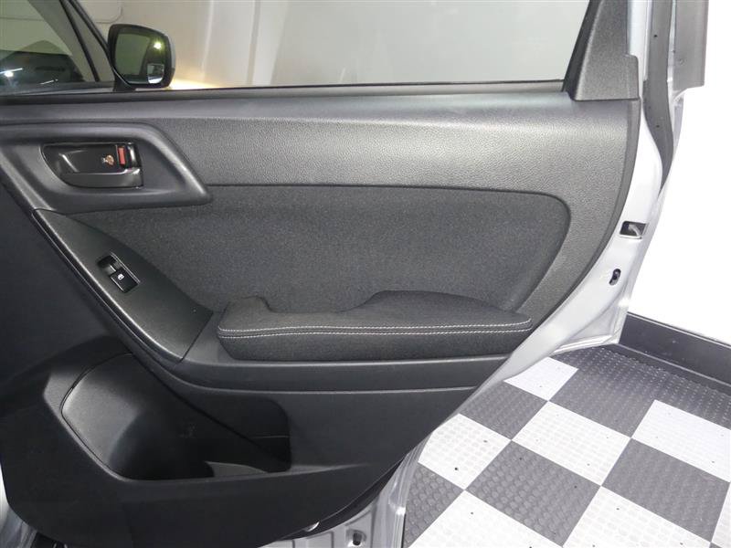 Used 2015 Subaru Forester 2.5i Premium w/ Popular Package #1 AWD/4WD image 25