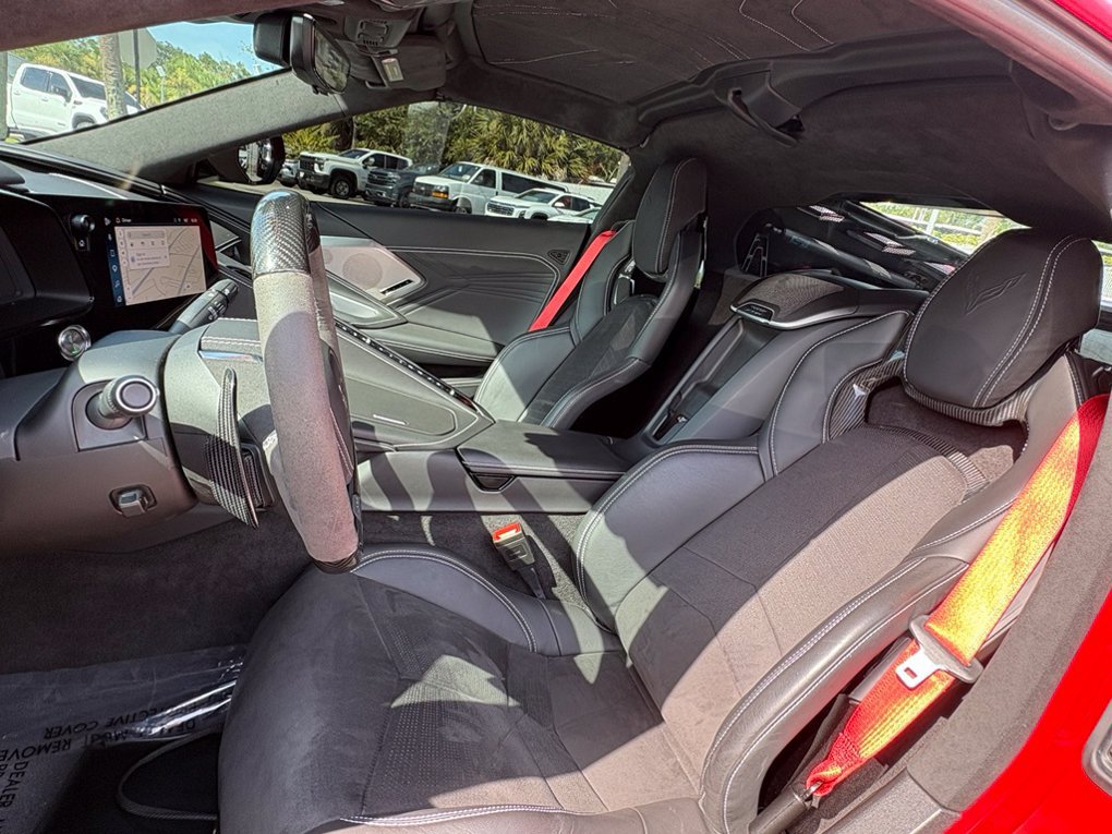 Used 2025 Chevrolet Corvette Z06 RWD image 20