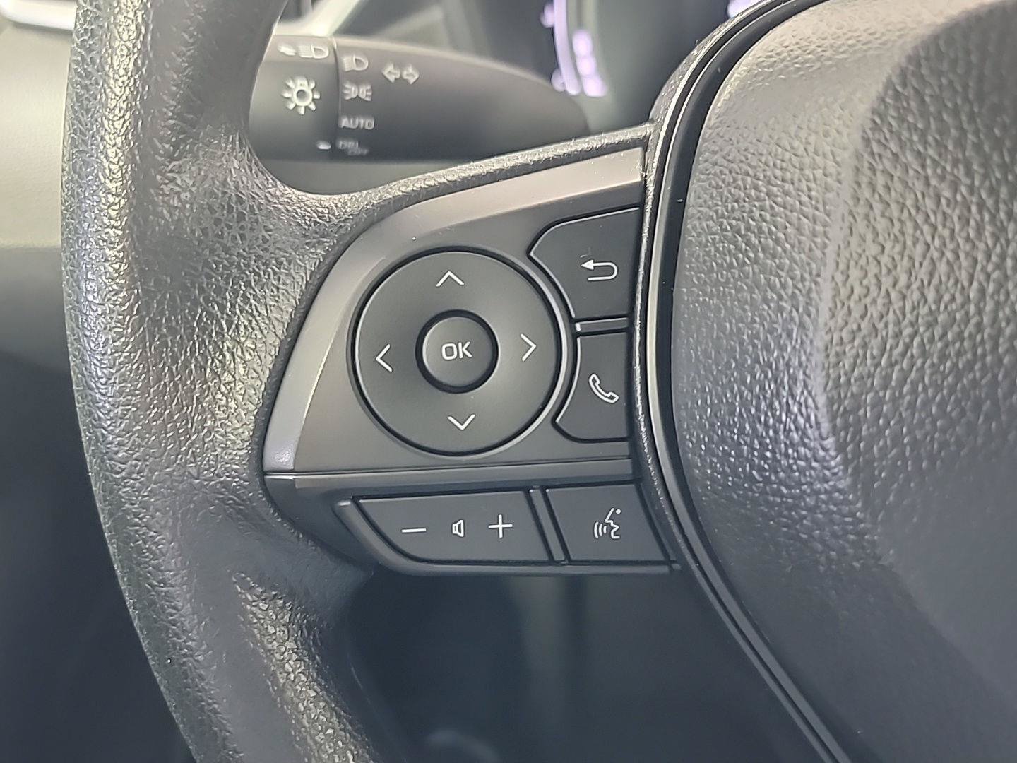 Used 2026 Toyota Corolla LE FWD image 24
