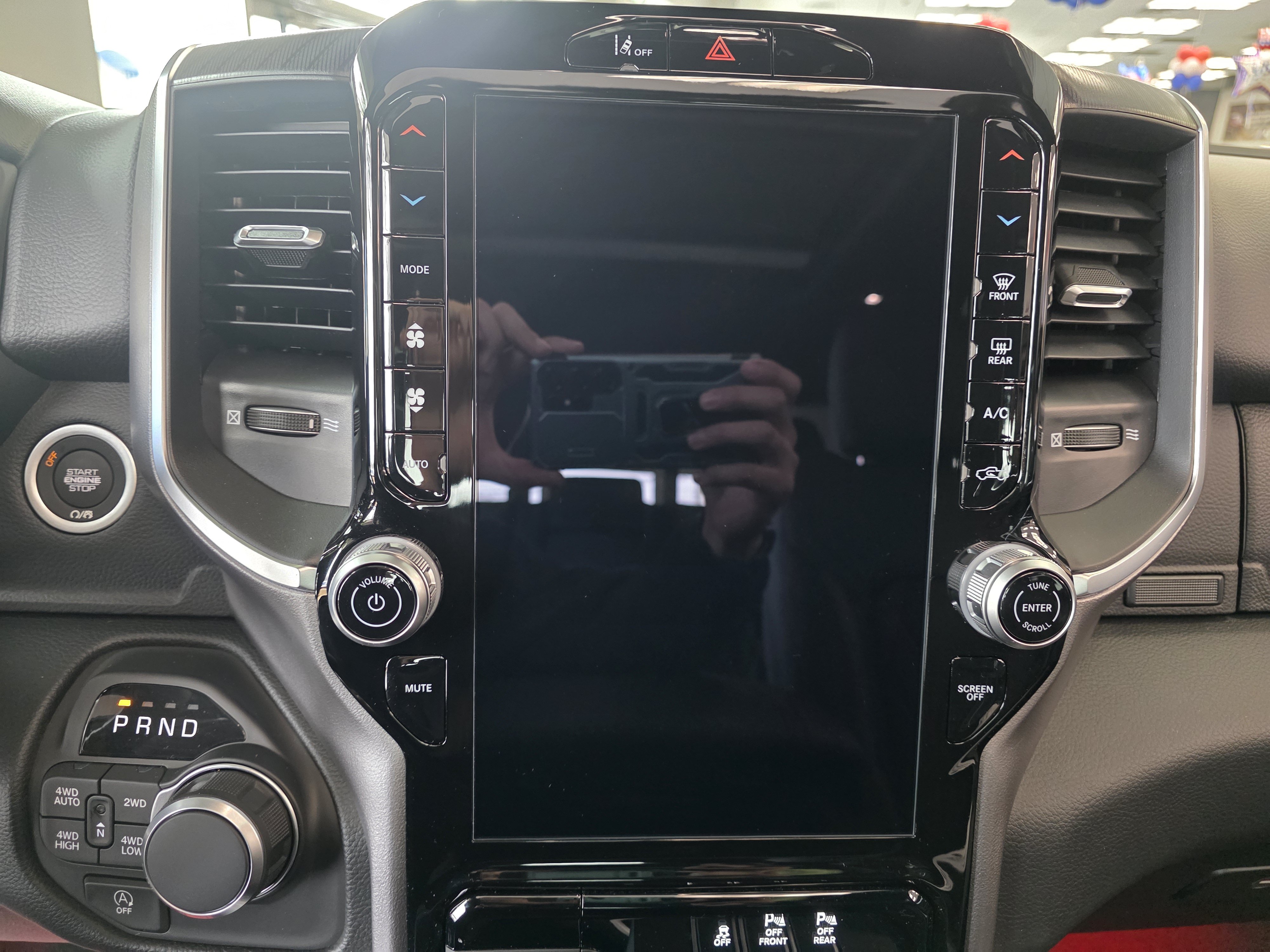 New 2026 RAM 1500 Big Horn AWD/4WD image 10