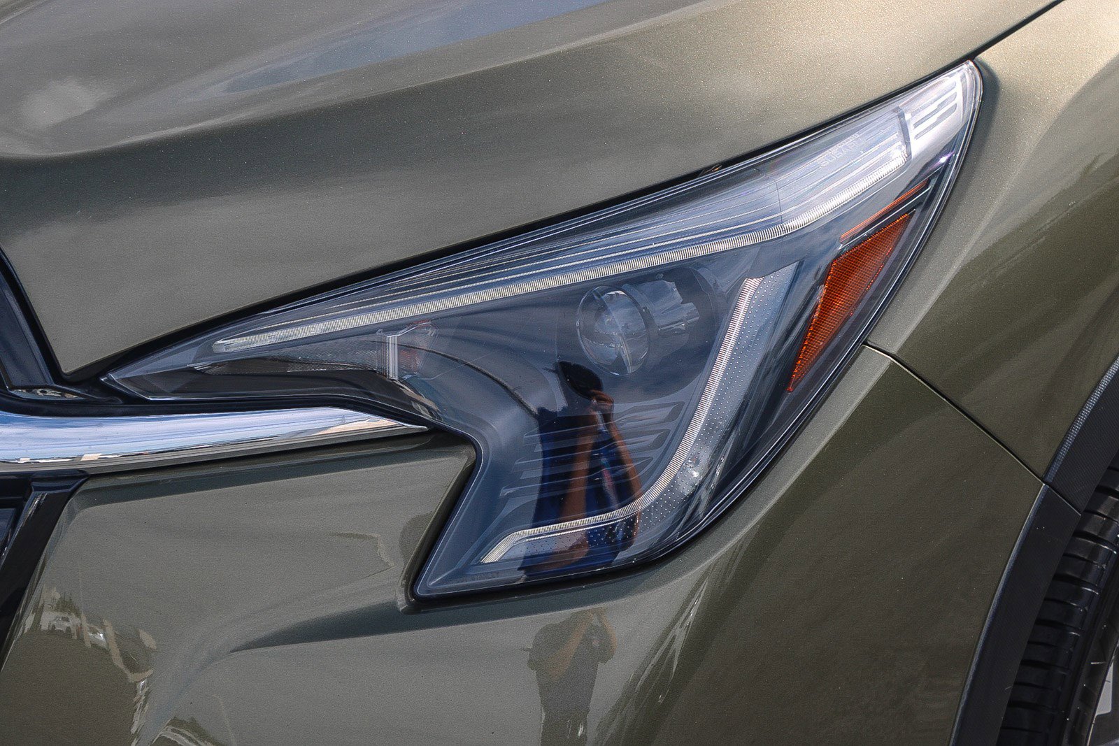 Used 2023 Subaru Ascent Limited w/ Technology Package image 5