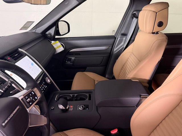 New 2026 Land Rover Discovery Limited Edition image 36