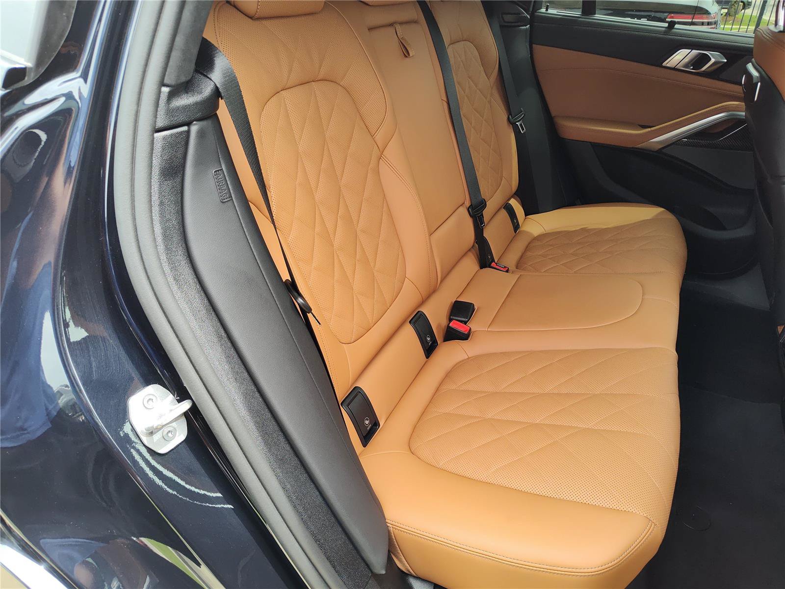 Used 2026 BMW X6 M60i AWD/4WD image 25