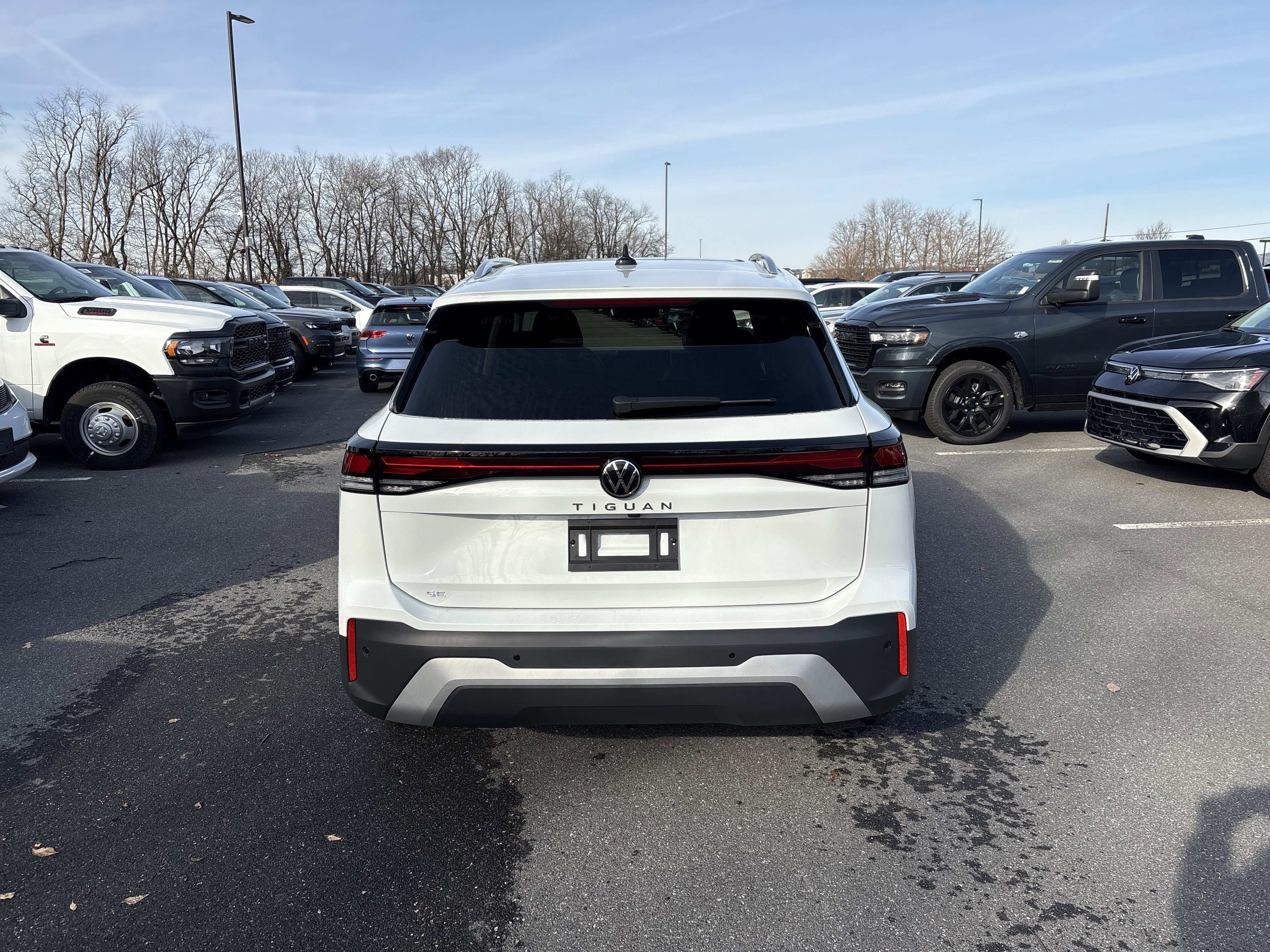 New 2026 Volkswagen Tiguan SE image 5