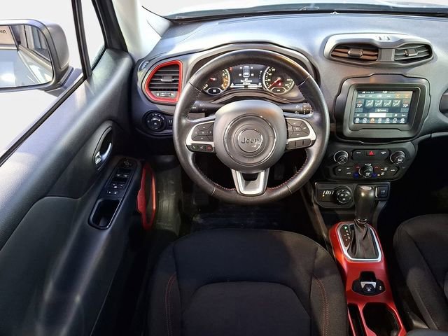 Used 2018 Jeep Renegade Trailhawk w/ Safety & Security Group image 13