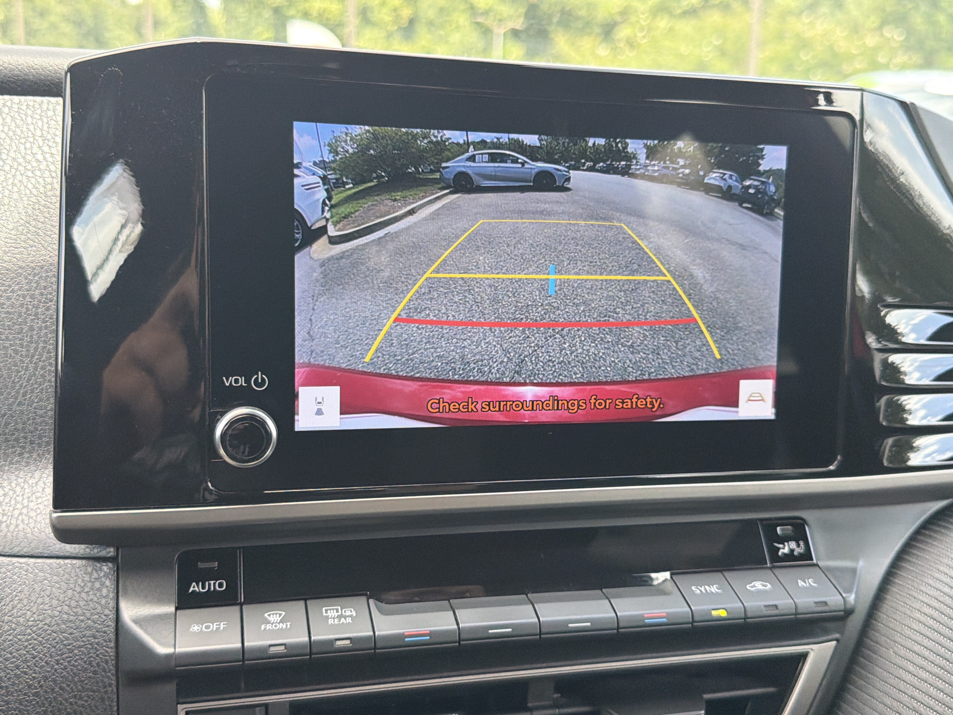 Certified 2025 Toyota Camry SE FWD image 7