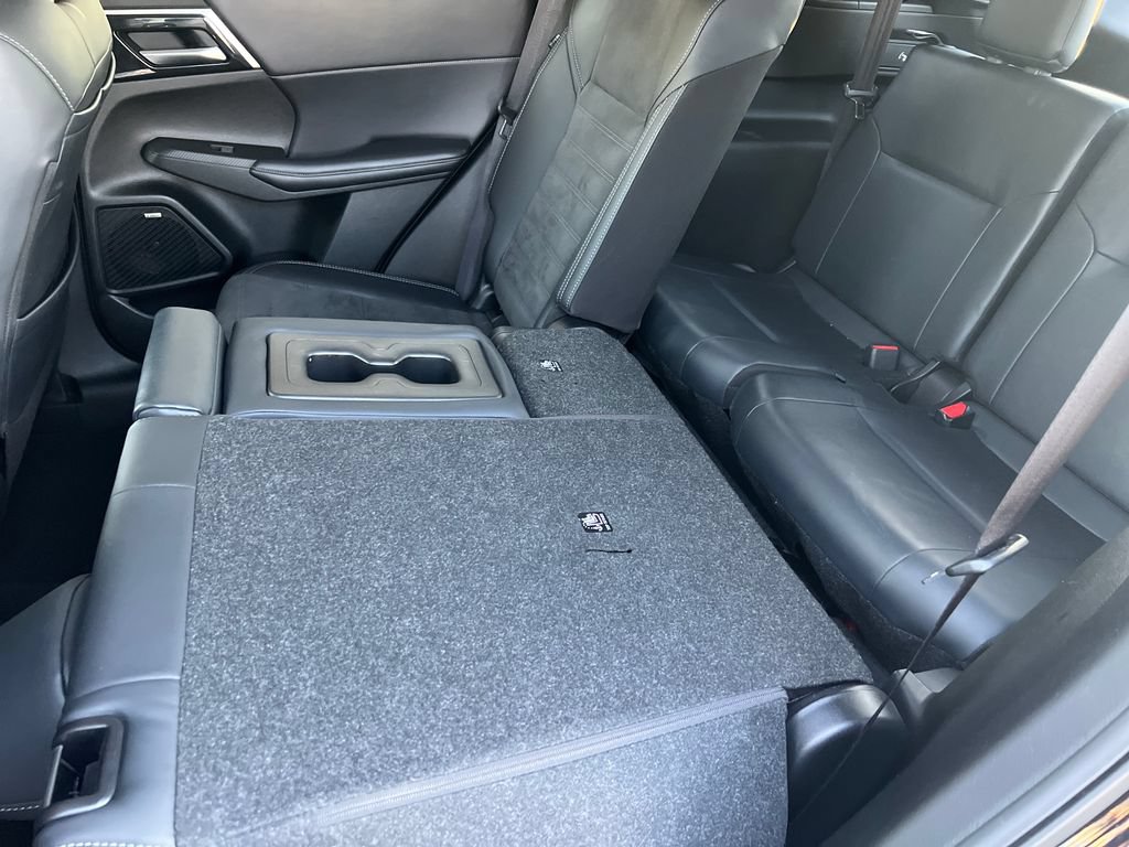 Used 2025 Mitsubishi Outlander SE AWD/4WD image 15