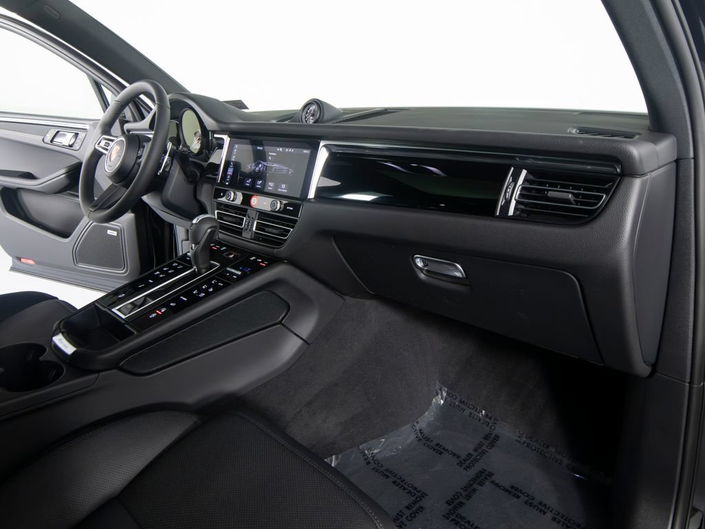 New 2026 Porsche Macan S AWD/4WD image 34