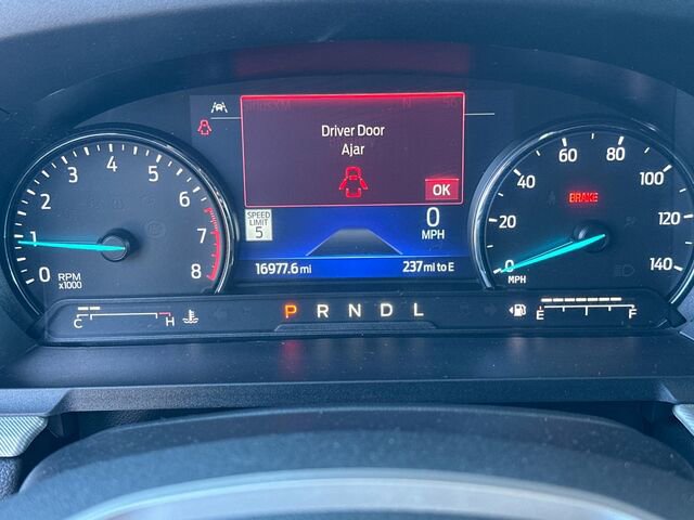 Used 2022 Ford Explorer XLT w/ Equipment Group 202A image 33