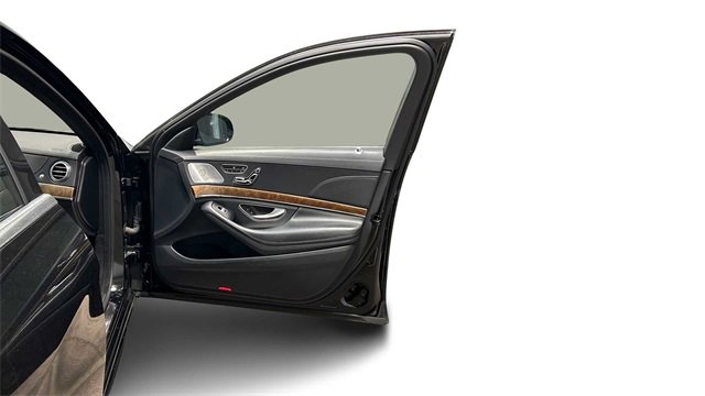 Used 2015 Mercedes-Benz S 550 4MATIC Sedan image 10