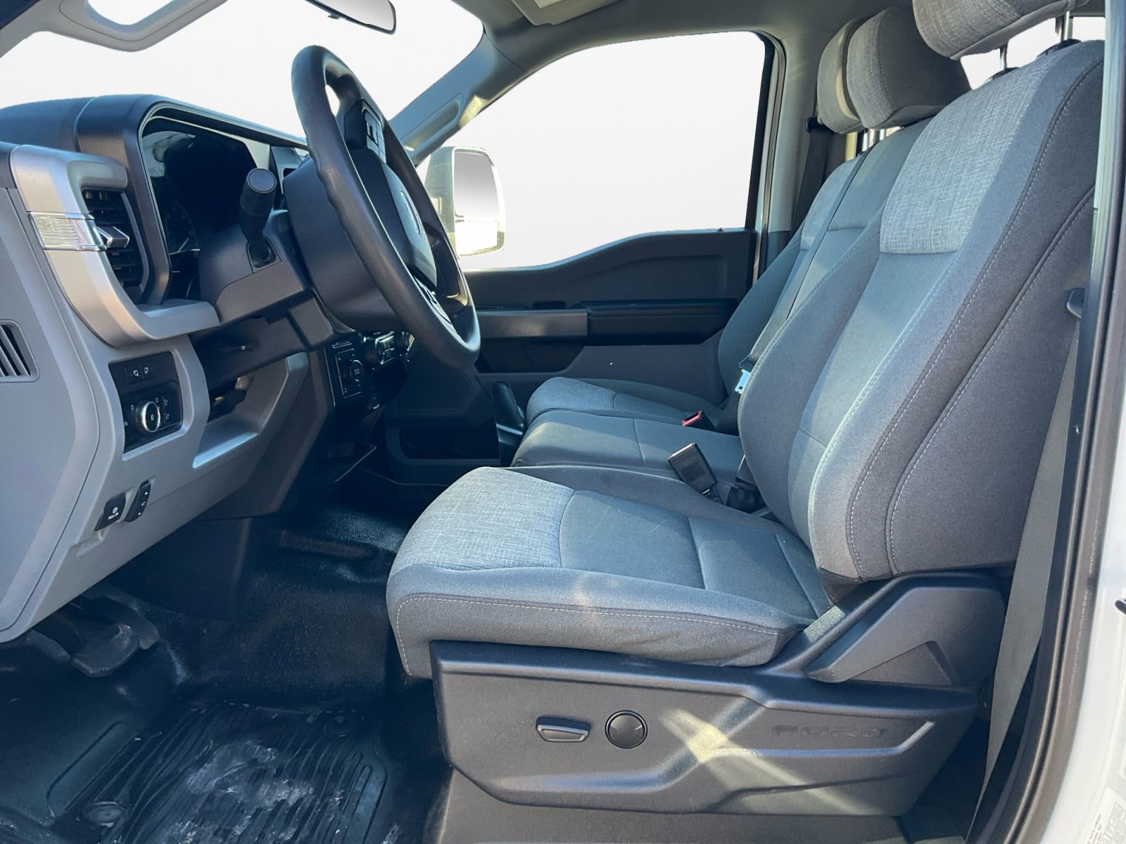 Used 2024 Ford F350 XLT w/ FX4 Off-Road Package image 9