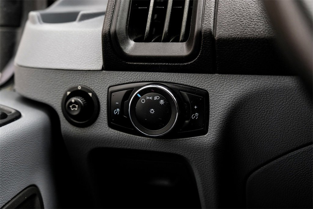 Used 2019 Ford Transit 350 XLT image 23