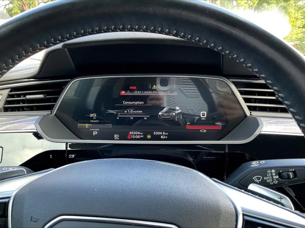 Used 2021 Audi e-tron Premium Plus w/ Premium Plus Package AWD/4WD image 13