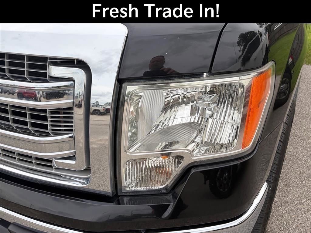 Used 2013 Ford F150 XLT w/ Luxury Equipment Group AWD/4WD image 4