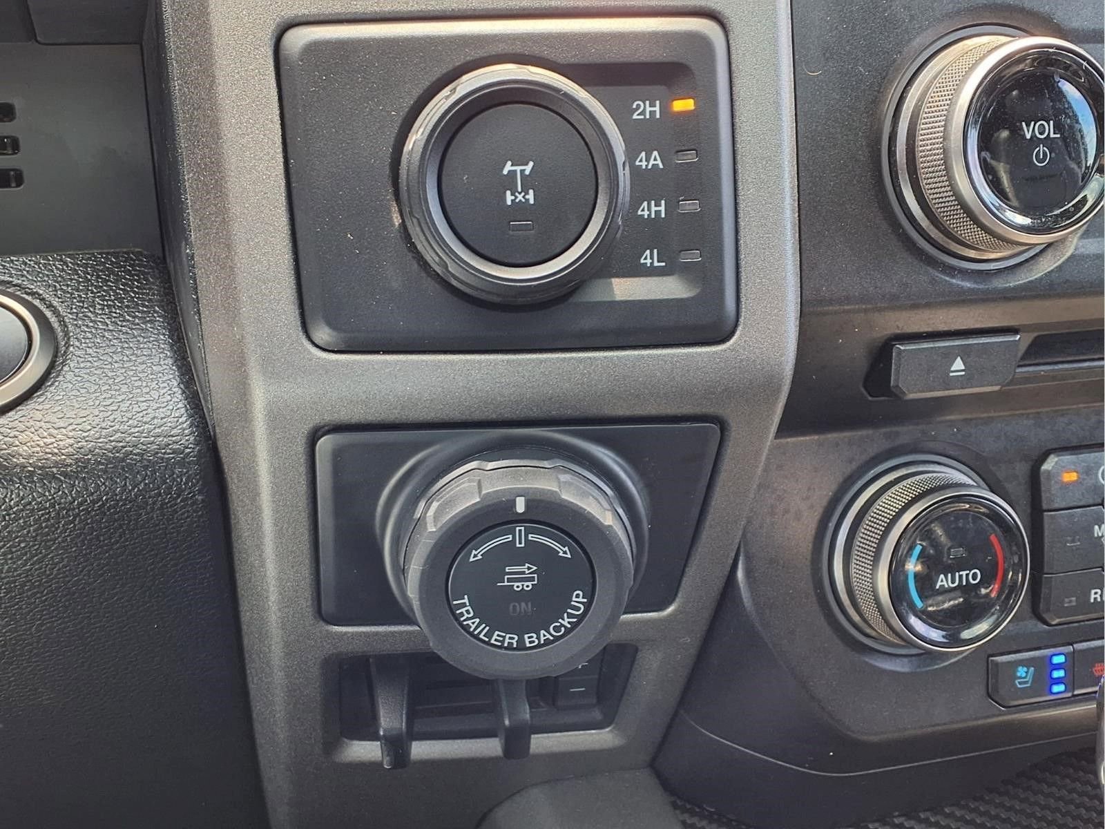 Used 2018 Ford F150 Raptor w/ Equipment Group 802A Luxury AWD/4WD image 19