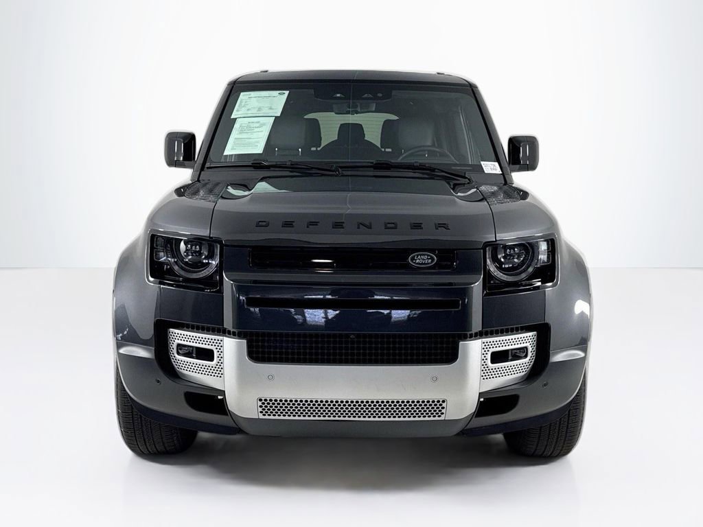 Used 2025 Land Rover Defender 130 S image 8