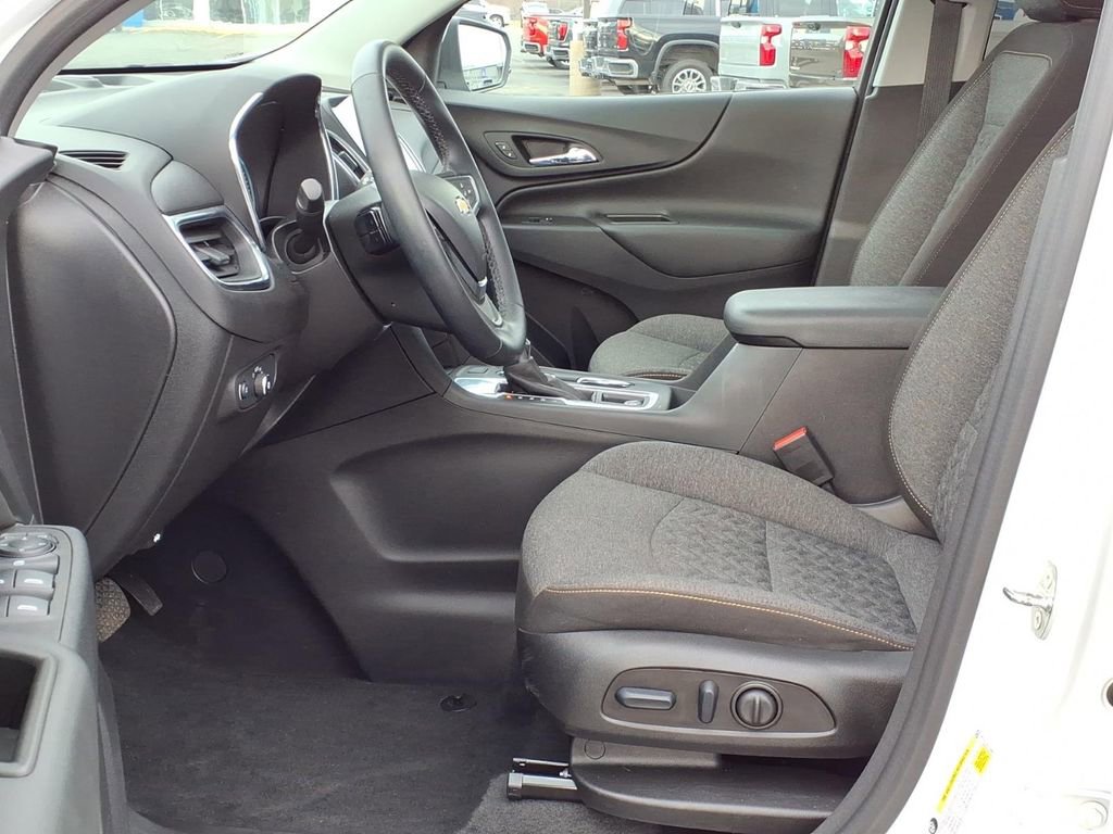 Certified 2024 Chevrolet Equinox LT image 16