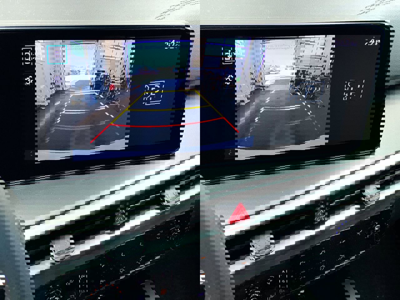 Certified 2025 Kia Sorento LX image 25