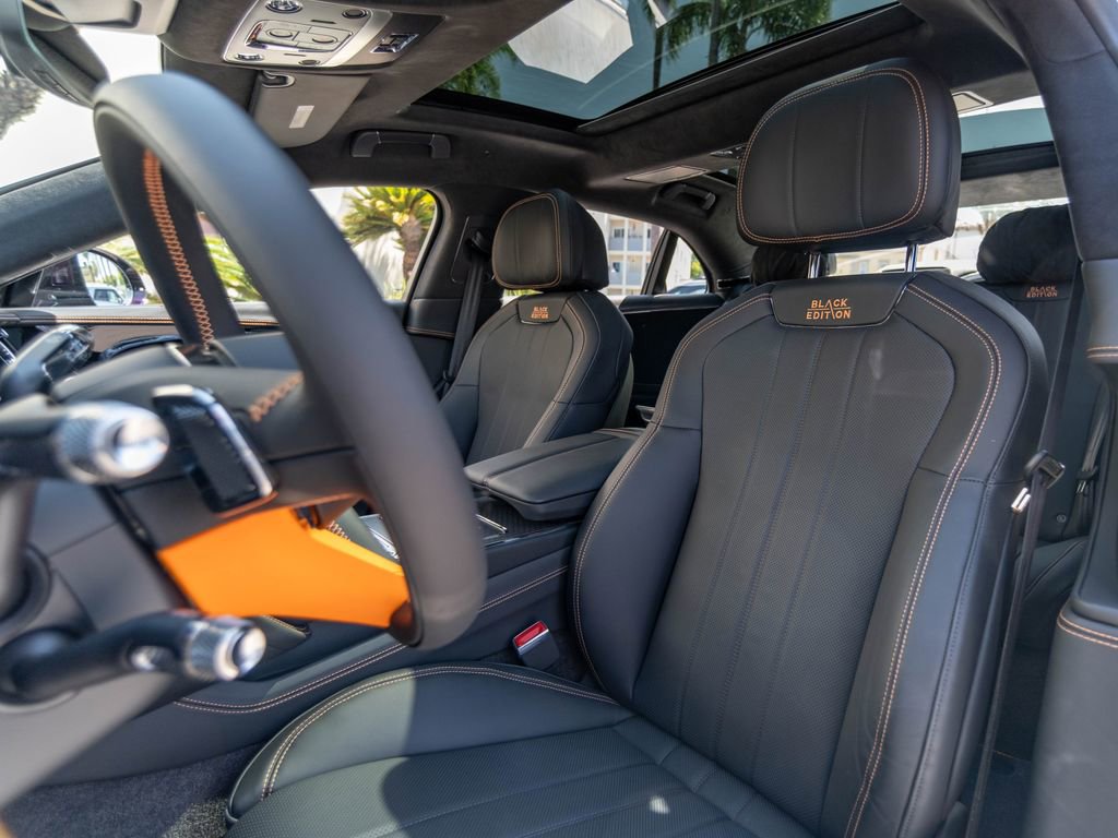 Used 2025 Bentley Flying Spur Plug-In Hybrid AWD/4WD image 22