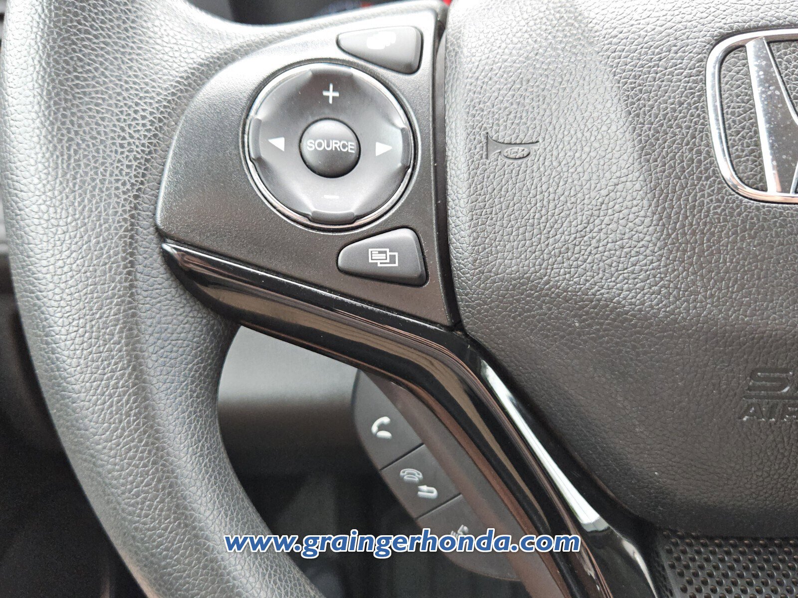 Used 2019 Honda HR-V EX image 19