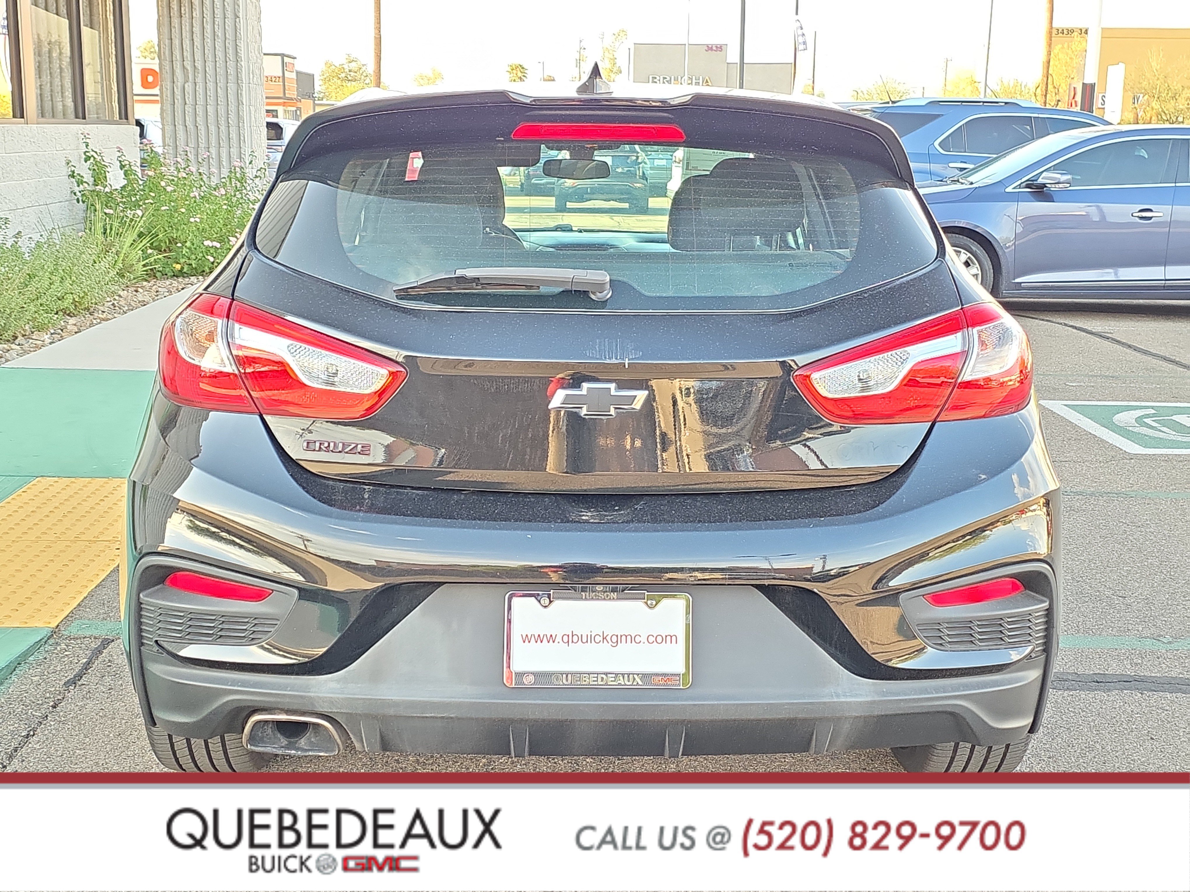 Used 2018 Chevrolet Cruze LT w/ Redline Edition FWD image 6