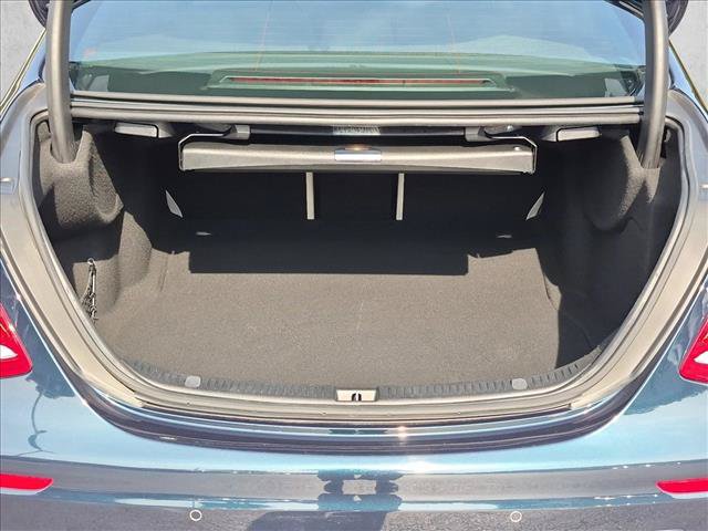 Used 2018 Mercedes-Benz E 300 image 6