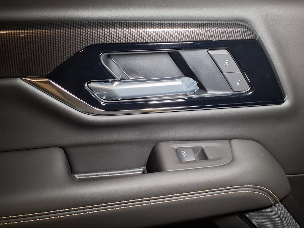 New 2026 GMC Yukon XL Elevation RWD image 11