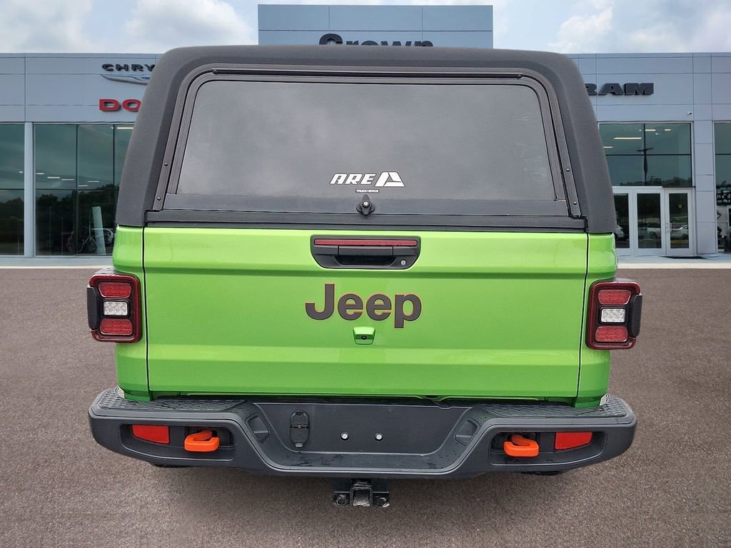 Used 2025 Jeep Gladiator Mojave w/ Convenience Group image 5
