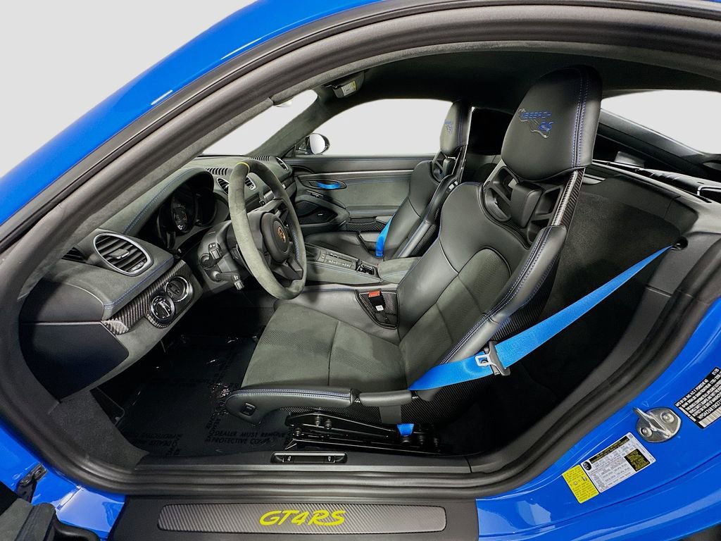 Certified 2025 Porsche 718 Cayman GT4 RS RWD image 5