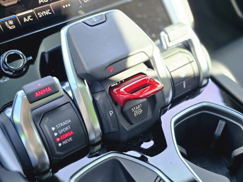 Used 2024 Lamborghini Urus S AWD/4WD image 27